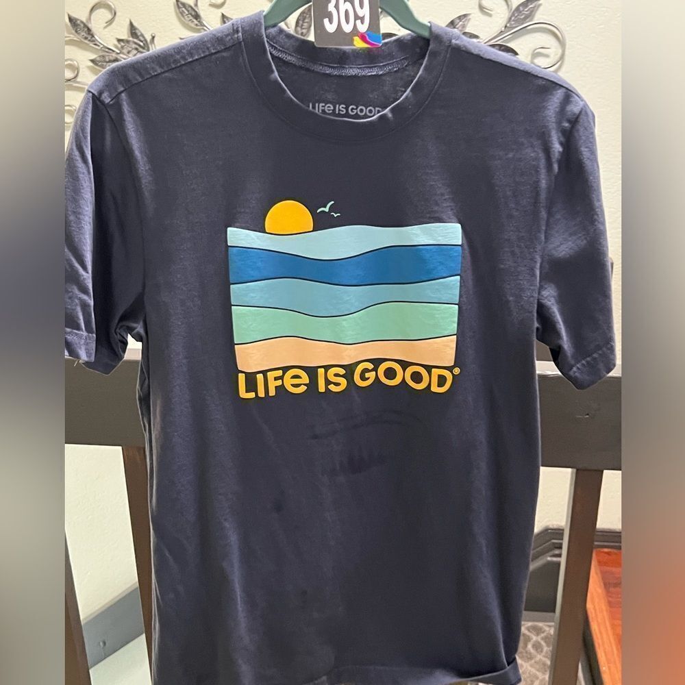 Life is Good Men's Navy T-Shirt Size small #369